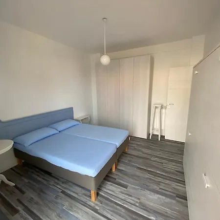 Апартаменты Soluzione Casa Sea View Пьетра-Лигуре