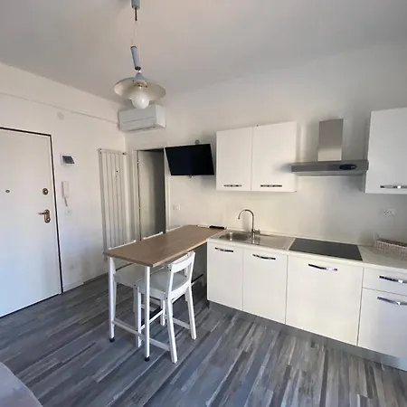Soluzione Casa Sea View Апартаменты Пьетра-Лигуре